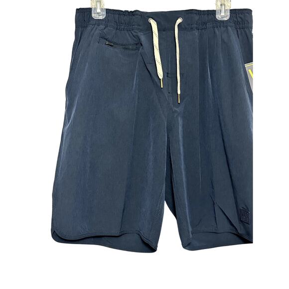 VINTAGE 1946 Board Shorts 4-Way Stretch Quick Dry Pockets Navy Blue Men's M NWT - Picture 3 of 9